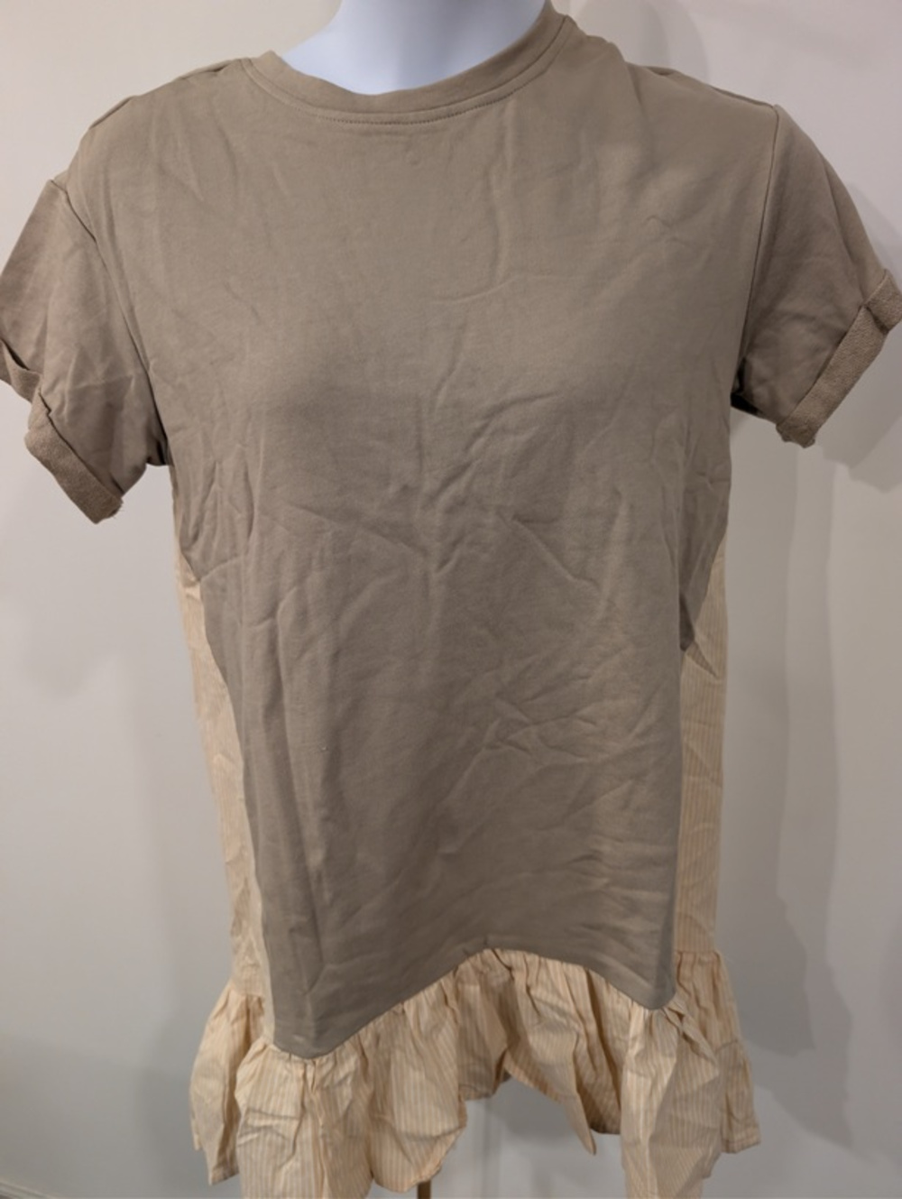1219- Hayden Boho Colorblock Ruffle Hem T Shirt Dress Tan Green - NWT - Small